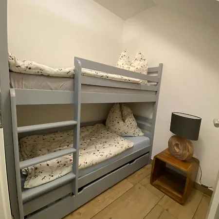 Ferienwohnung Gross Zicker アパート Groß Zicker