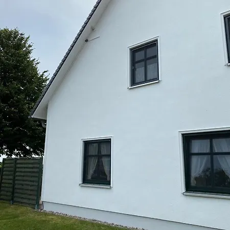 Apartment Ferienwohnung Groß Zicker *